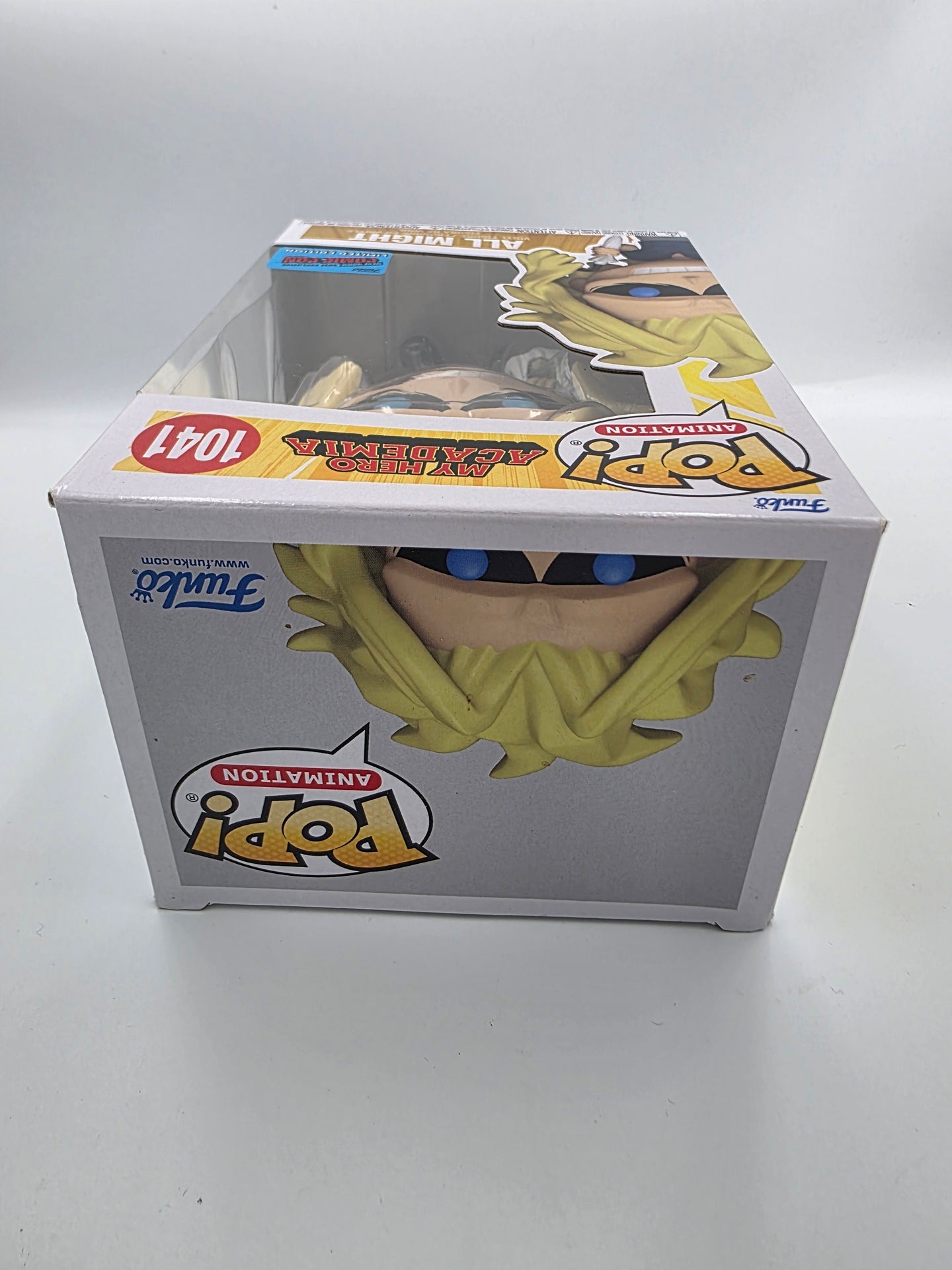 All Might with bag and umbrella - #1041 - Funko Pop! - My Hero Academia - NYCC 2021 Exclusive